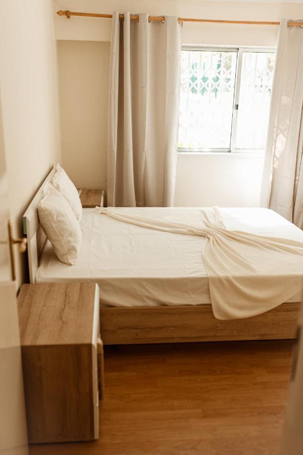 Apartment In Lisbon With 3 Bedroom Cozy Experience Лоурес Екстериор снимка